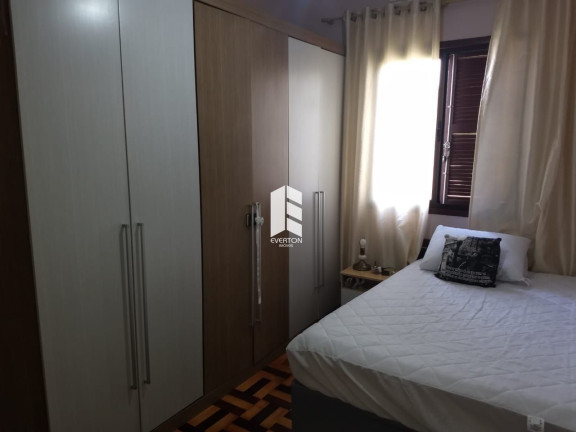 Imagem Casa com 3 Quartos à Venda,  em Centro - Santa Maria
