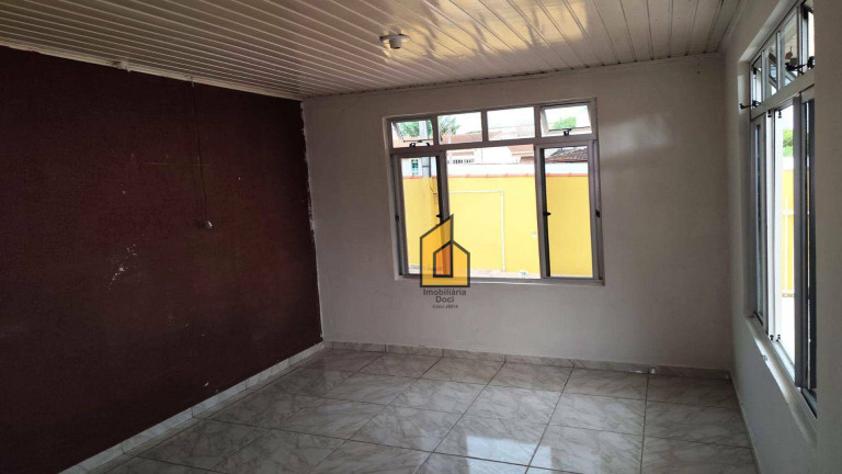 Imagem Casa com 3 Quartos para Alugar, 220 m² em Porto Das Laranjeiras - Araucária Imagem Casa com 3 Quartos para Alugar, 220 m² em Porto Das Laranjeiras - Araucária