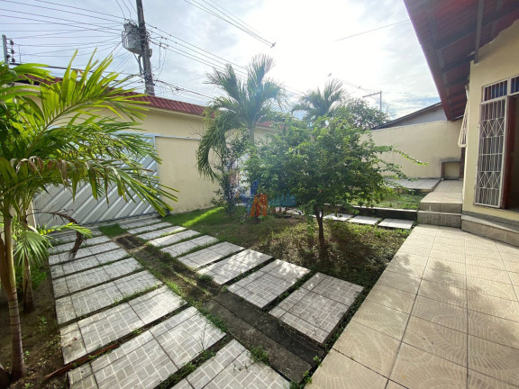 Imagem Casa com 5 Quartos à Venda, 156 m² em Parque 10 De Novembro - Manaus