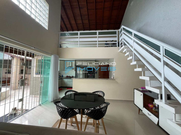Imagem Casa com 4 Quartos à Venda, 160 m² em Flórida - Praia Grande Imagem Casa com 4 Quartos à Venda, 160 m² em Flórida - Praia Grande