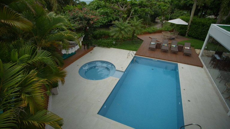 Imagem Casa com 4 Quartos à Venda, 570 m² em Jurere Internacional - Florianópolis