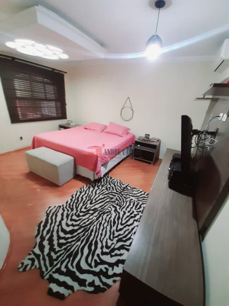 Imagem Sobrado com 4 Quartos à Venda,  em Cipava - Osasco
