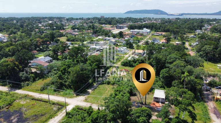 Terreno à Venda, 300 m² em Brandalize - Itapoá
