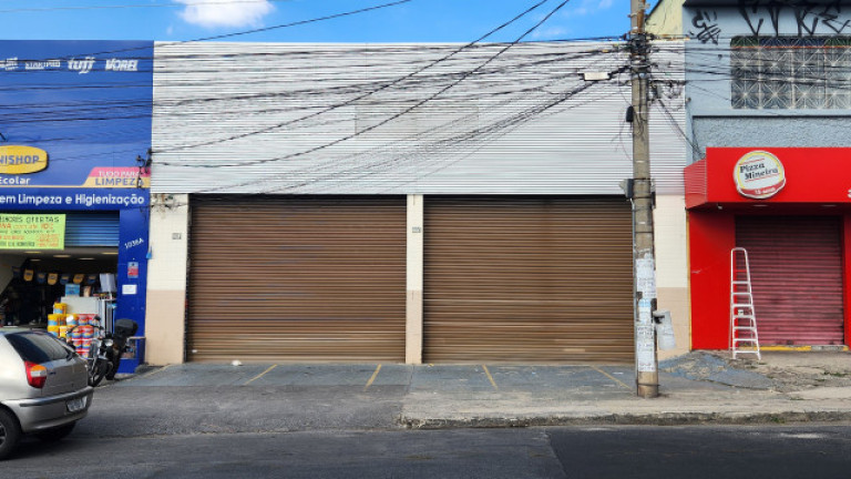 Imóvel Comercial para Alugar, 360 m² em Inconfidência - Belo Horizonte