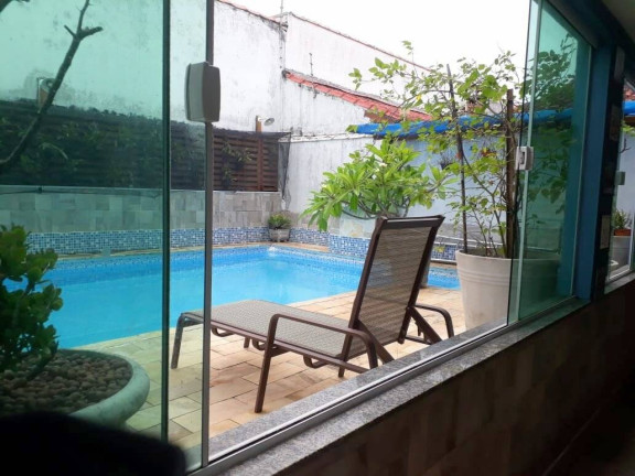 Imagem Sobrado com 4 Quartos à Venda, 250 m² em Oasis - Peruíbe Imagem Sobrado com 4 Quartos à Venda, 250 m² em Oasis - Peruíbe