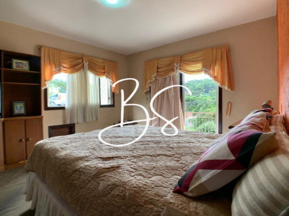 Imagem Casa com 4 Quartos à Venda,  em Dutra - Gramado
