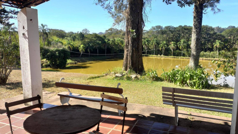Imagem Chácara com 4 Quartos à Venda, 363 m² em Centro - Atibaia