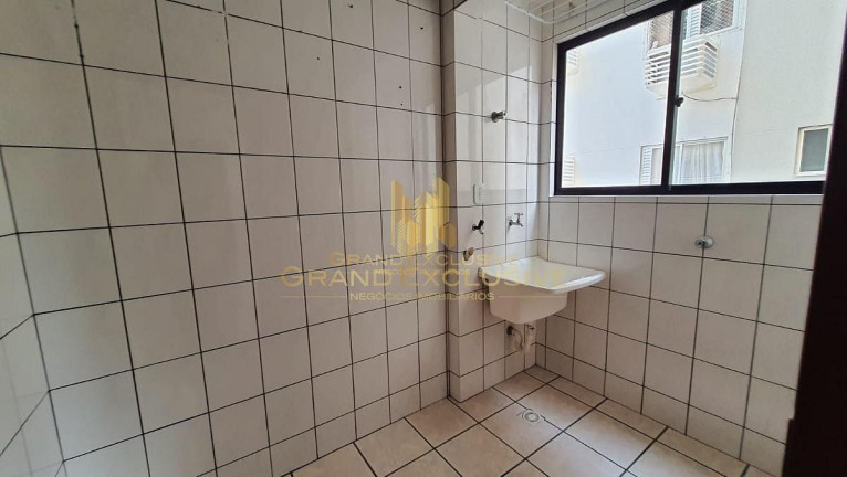 Imagem Apartamento com 3 Quartos à Venda, 230 m² em Centro - Balneário Camboriú