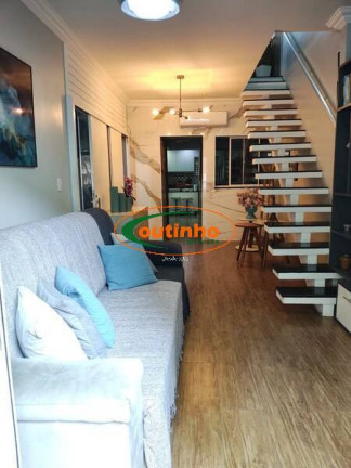 Imagem Casa de Vila com 3 Quartos à Venda, 191 m² em Tijuca - Rio De Janeiro