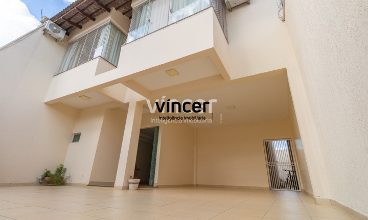 Imagem Casa com 4 Quartos à Venda, 227 m² em Jardim América - Goiânia Imagem Casa com 4 Quartos à Venda, 227 m² em Jardim América - Goiânia