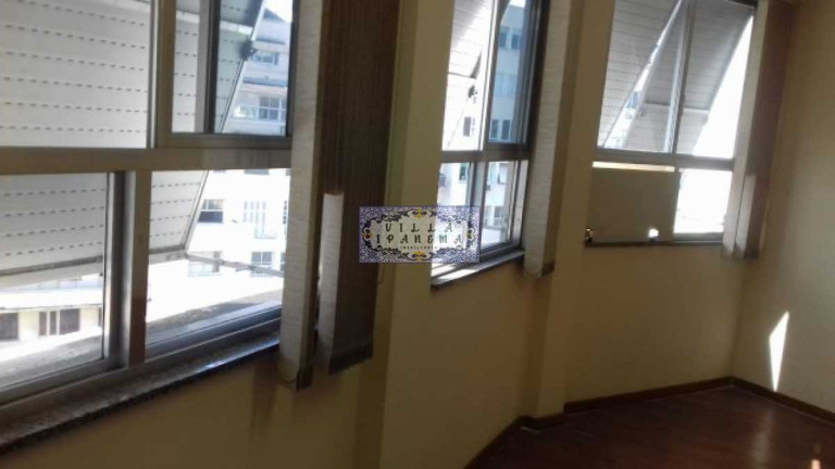 Sala Comercial à Venda ou Locação, 49 m² em Centro - Rio De Janeiro