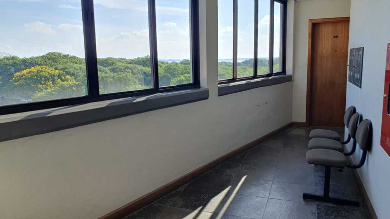 Imagem Sala Comercial à Venda, 59 m² em Menino Deus - Porto Alegre Imagem Sala Comercial à Venda, 59 m² em Menino Deus - Porto Alegre