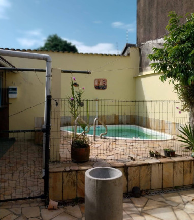 Casa com 6 Quartos à Venda, 360 m² em Centro - Ubatuba