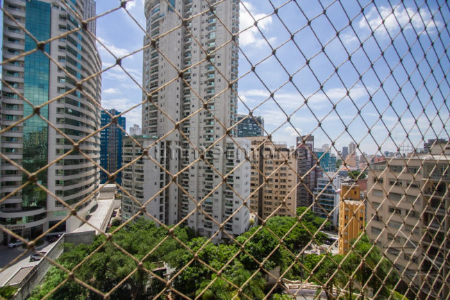 Apartamento com 2 Quartos à Venda, 108 m² em Jardim America - São Paulo