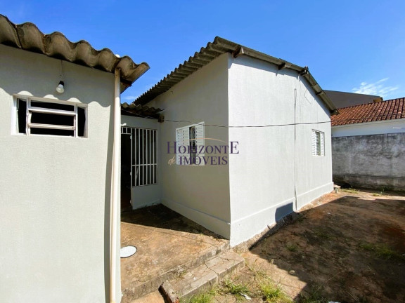 Imagem Casa com 3 Quartos à Venda, 152 m² em Jardim Jacy - Campo Grande