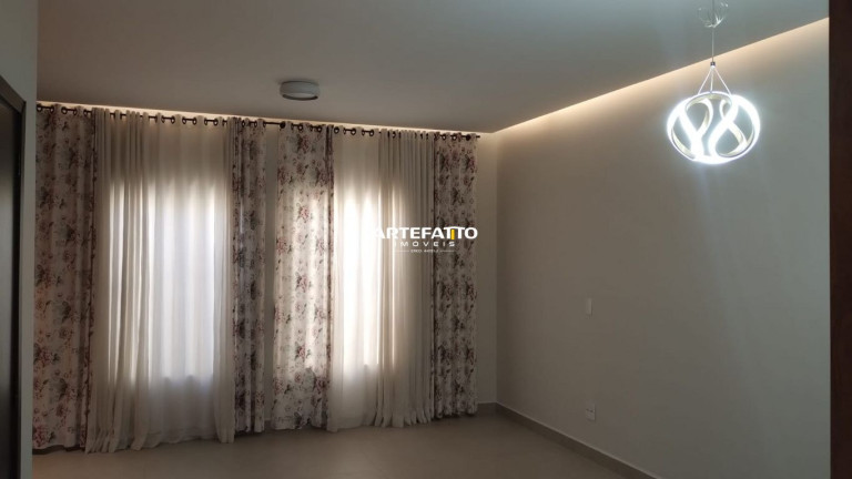 Imagem Sobrado com 3 Quartos à Venda, 156 m² em Centro - Cristais Paulista Imagem Sobrado com 3 Quartos à Venda, 156 m² em Centro - Cristais Paulista