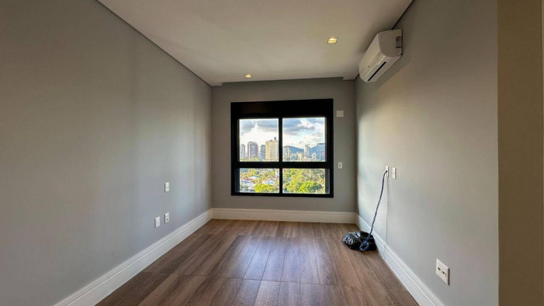 Imagem Apartamento com 4 Quartos à Venda, 344 m² em Alphaville - Barueri