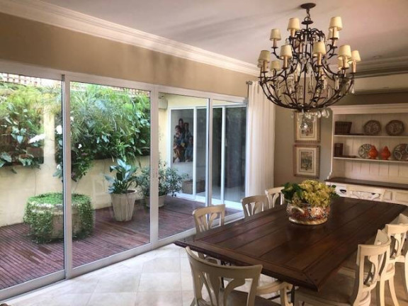 Imagem Casa com 4 Quartos à Venda, 500 m² em Rio De Janeiro Imagem Casa com 4 Quartos à Venda, 500 m² em Rio De Janeiro