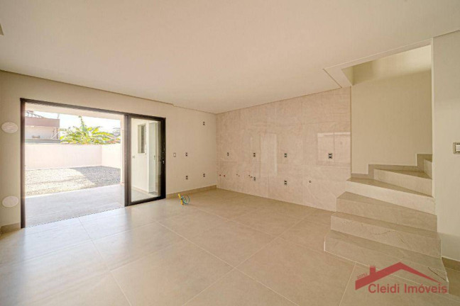 Imagem Casa com 3 Quartos à Venda, 161 m² em Saguaçu - Joinville
