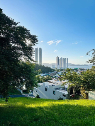Terreno à Venda, 440 m² em Balneário Camboriú