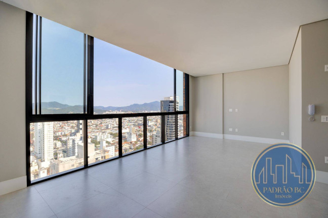 Imagem Apartamento com 4 Quartos à Venda, 135 m² em Centro - Balneário Camboriú Imagem Apartamento com 4 Quartos à Venda, 135 m² em Centro - Balneário Camboriú