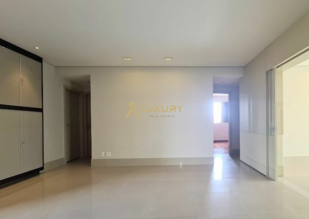 Imagem Imóvel com 4 Quartos à Venda, 263 m² em Vila Da Serra - Nova Lima