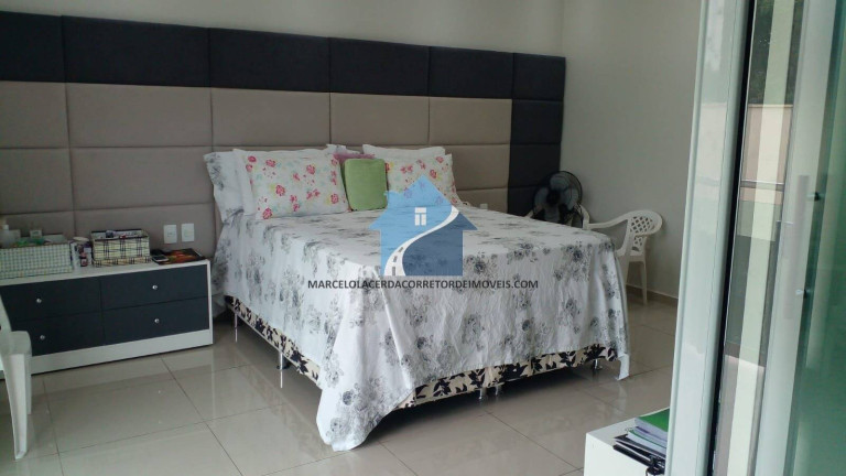 Imagem Casa com 6 Quartos à Venda, 300 m² em Adrianópolis - Manaus