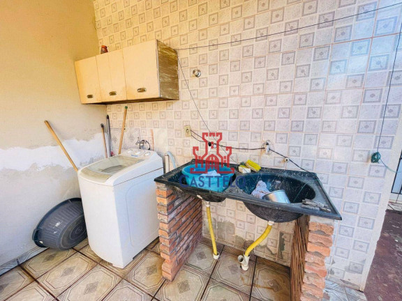 Imagem Casa com 4 Quartos à Venda, 213 m² em Tarobá - Londrina Imagem Casa com 4 Quartos à Venda, 213 m² em Tarobá - Londrina