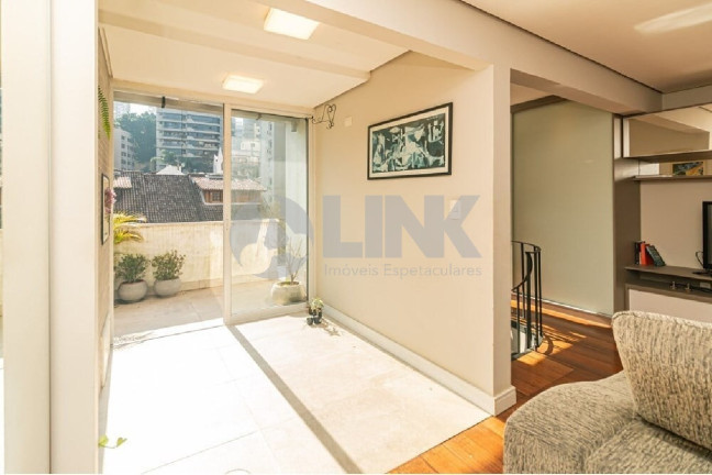 Imagem Imóvel com 1 Quarto à Venda, 80 m² em Bela Vista - Porto Alegre Imagem Imóvel com 1 Quarto à Venda, 80 m² em Bela Vista - Porto Alegre