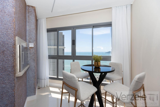 Imagem Apartamento com 4 Quartos à Venda, 182 m² em Centro - Balneário Camboriú Imagem Apartamento com 4 Quartos à Venda, 182 m² em Centro - Balneário Camboriú