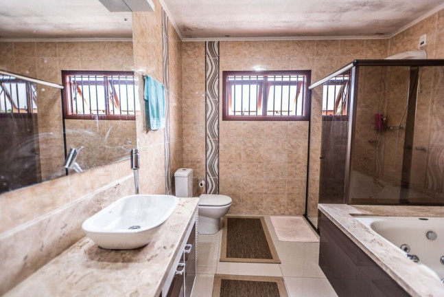 Imagem Imóvel com 4 Quartos à Venda,  em Sarandi - Porto Alegre
