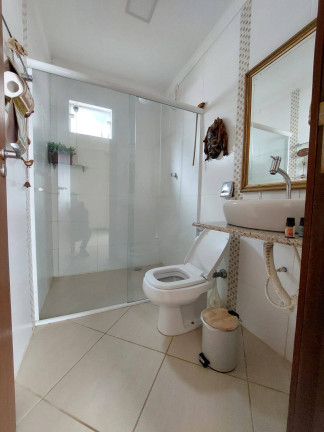 Imagem Casa com 3 Quartos à Venda, 300 m² em Itacolomi - Balneário Piçarras Imagem Casa com 3 Quartos à Venda, 300 m² em Itacolomi - Balneário Piçarras