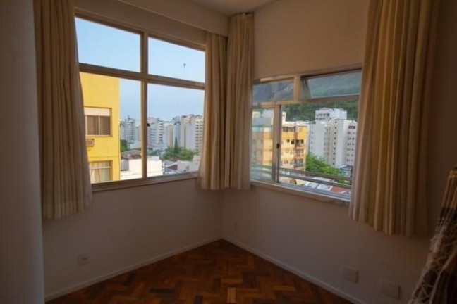 Imagem Apartamento com 2 Quartos à Venda, 60 m² em Copacabana - Rio De Janeiro Imagem Apartamento com 2 Quartos à Venda, 60 m² em Copacabana - Rio De Janeiro