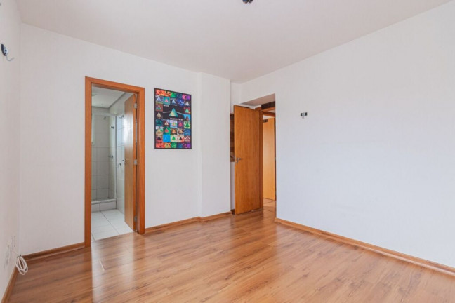 Imagem Imóvel com 3 Quartos à Venda, 90 m² em Azenha - Porto Alegre Imagem Imóvel com 3 Quartos à Venda, 90 m² em Azenha - Porto Alegre