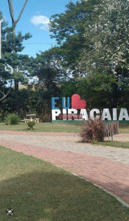 Terreno à Venda, 1.300 m² em Centro - Piracaia