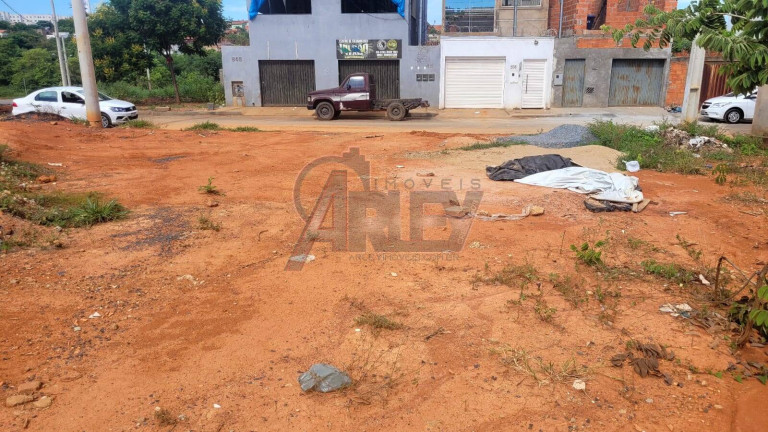 Imagem Terreno à Venda, 280 m² em Belvedere - Montes Claros