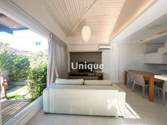 Imagem Casa com 4 Quartos à Venda, 130 m² em Centro - Armação Dos Búzios