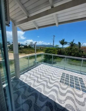 Imagem Casa com 3 Quartos para Alugar,  em Praia Da Pinheira - Palhoça