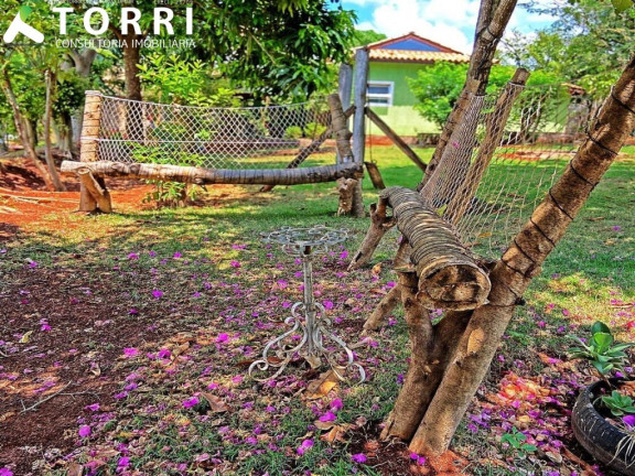 Imagem Imóvel com 3 Quartos à Venda, 500 m² em Centro - Iperó Imagem Imóvel com 3 Quartos à Venda, 500 m² em Centro - Iperó