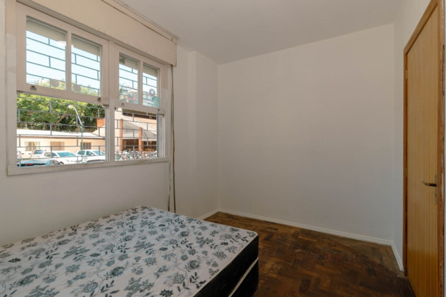 Imagem Imóvel com 2 Quartos à Venda, em Petrópolis - Porto Alegre Imagem Imóvel com 2 Quartos à Venda, em Petrópolis - Porto Alegre