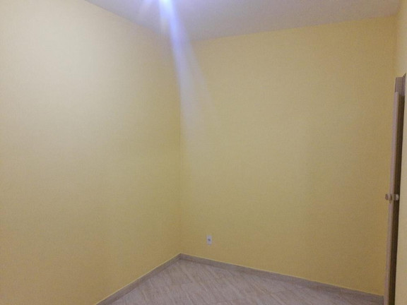 Imagem Imóvel com 1 Quarto para Alugar, 25 m² em Campo Grande - Rio De Janeiro