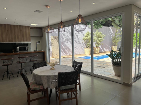 Casa com 5 Quartos à Venda, 325 m² em Jardim Canadá - Ribeirão Preto
