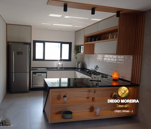 Imagem Casa com 3 Quartos à Venda, 360 m² em Nova Gardênia - Atibaia Imagem Casa com 3 Quartos à Venda, 360 m² em Nova Gardênia - Atibaia