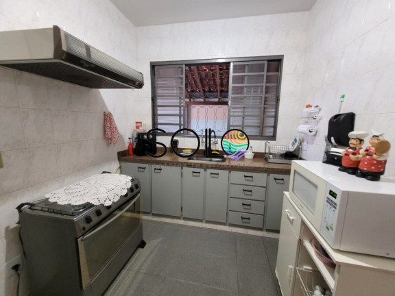 Imagem Casa com 3 Quartos à Venda, 230 m² em Centro - Araraquara Imagem Casa com 3 Quartos à Venda, 230 m² em Centro - Araraquara