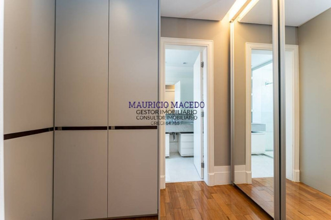 Imagem Casa com 4 Quartos à Venda, 840 m² em Alphaville Residencial Um - Barueri Imagem Casa com 4 Quartos à Venda, 840 m² em Alphaville Residencial Um - Barueri