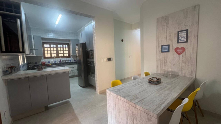 Imagem Sobrado com 3 Quartos à Venda, 260 m² em Boqueirão - Santos Imagem Sobrado com 3 Quartos à Venda, 260 m² em Boqueirão - Santos