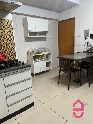 Imagem Casa de Condomínio com 3 Quartos à Venda,  em Parque Amazônia - Goiânia