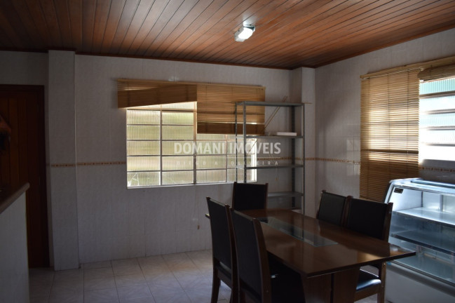 Imagem Casa com 4 Quartos à Venda, 173 m² em Região Do Jaguaribe - Campos Do Jordão