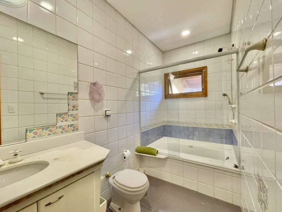 Imagem Casa com 5 Quartos à Venda, 1 m² em Granja Viana - Carapicuíba Imagem Casa com 5 Quartos à Venda, 1 m² em Granja Viana - Carapicuíba