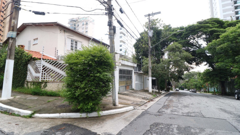 Imagem Casa com 4 Quartos à Venda, 200 m² em Campo Belo - São Paulo Imagem Casa com 4 Quartos à Venda, 200 m² em Campo Belo - São Paulo